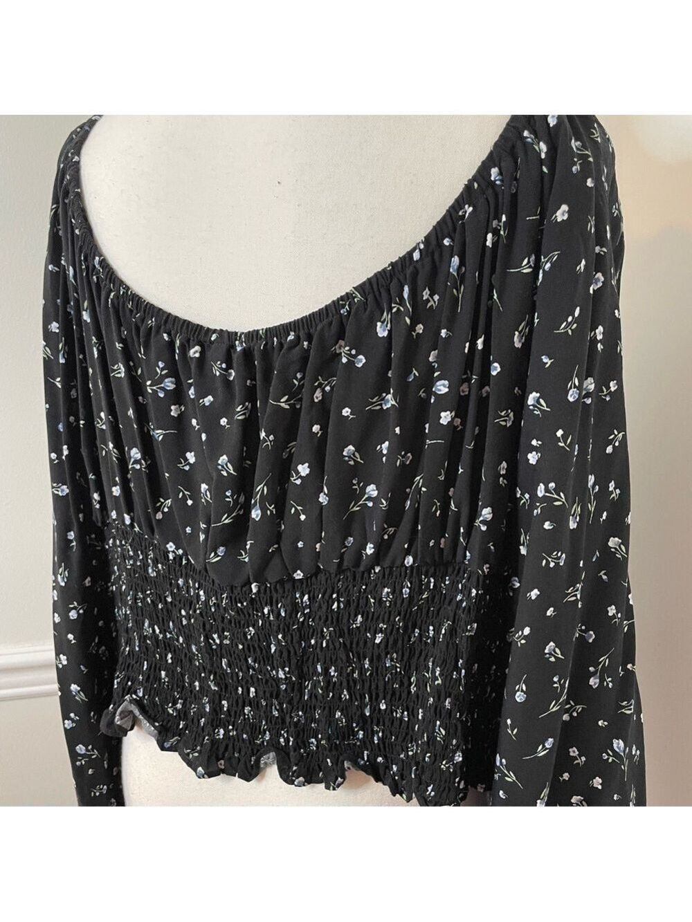 H&M Smocked Floral Blouse XXL - Picture 6 of 13